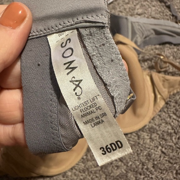 2 SOMA size 36DD Lightest Lifts bras tan gray adjustable straps - Picture 6 of 15
